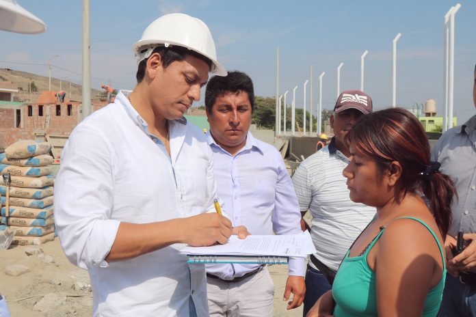 Goberandor regional de La Libertad Luis Valdez Farías