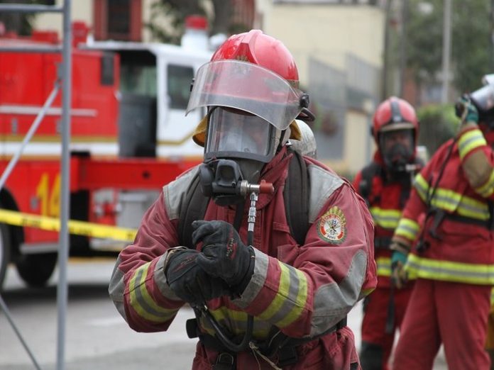 los-bomberos-del-peru-pasaran--jpg_700x0
