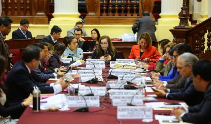Comisión de Constitución