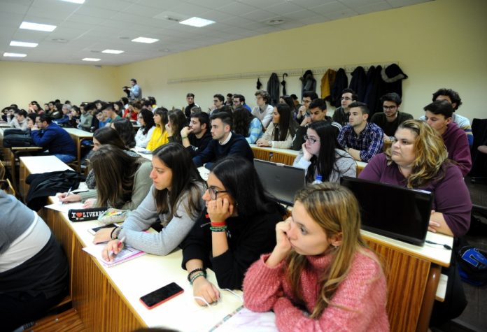 debate universitario