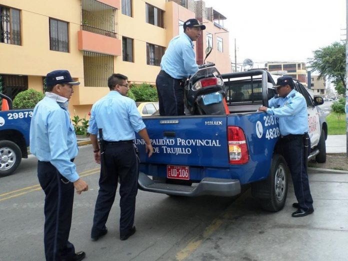Foto-referencial-Mujer-con-herida-grave-auxiliada-por-agentes-de-Seguridad-Ciudadana-de-Trujillo-5