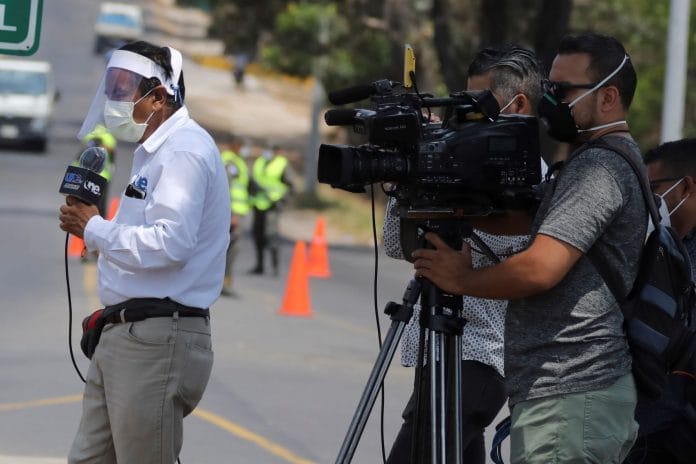 periodistas covid-19