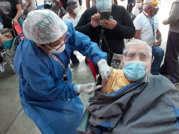 VACUNACIÓN ANCIANOS OK