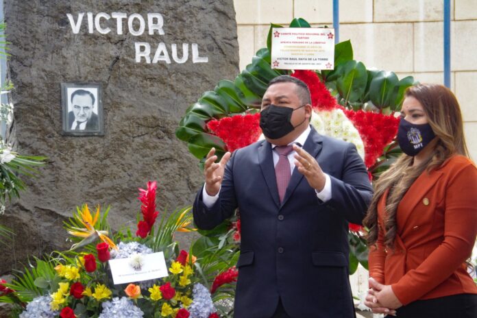RUIZ HOMENAJE A VÍCTOR RAÚL HAYA DE LA TORRE