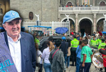 No lo quieren: llegada de Rafael López Aliaga a Otuzco pasó desapercibida