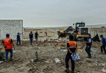 Trujillo: destruye muros ilegales para recuperar faja marginal en la quebrada El León