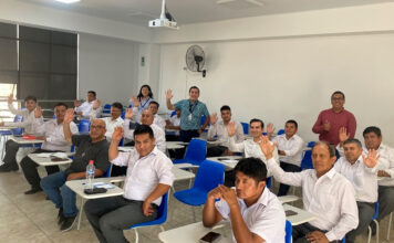 Trujillo: UCV capacita a taxistas en inglés para mejorar atención a turistas