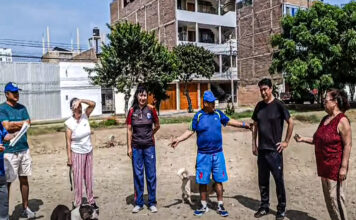 Vecinos de Covicorti exigen apoyo a la MPT para construir losa deportiva