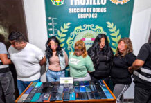 Trujillo: detienen a 5 sujetos acusados de vender celulares robados en centro comercial Albarracín