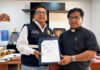 Municipalidad de Salaverry entrega reconocimientos por destacada labor espiritual y educativa