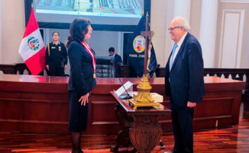 Julio Velarde juró como presidente del BCR para un quinto periodo