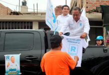 César Juárez y Víctor León recorren Víctor Larco y exponen sus propuestas