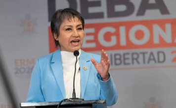 Paty Bolaños marca la diferencia en el debate: seguridad, transparencia y propuestas para una nueva etapa en La Libertad