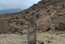 Reportan atentado arqueológico contra dos Menhir del Templo Queneto en Virú