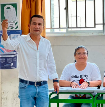 Robert de la Cruz emitió su voto en el colegio San Juan y aseguró que acabará con la mafia de APP